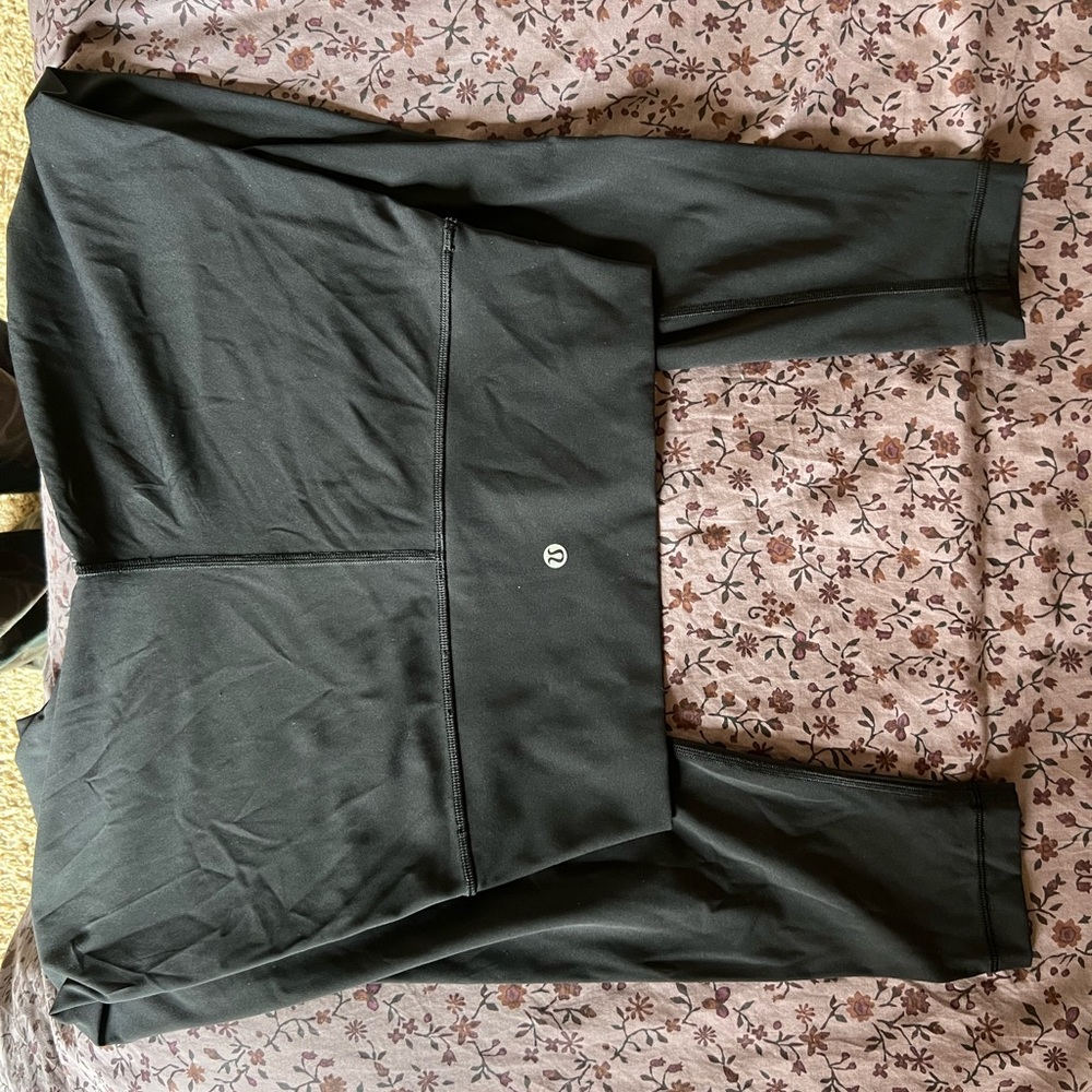 lululemon black leggings